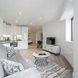 seven-living-residences-solihull.hotelsin-nottingham.com/